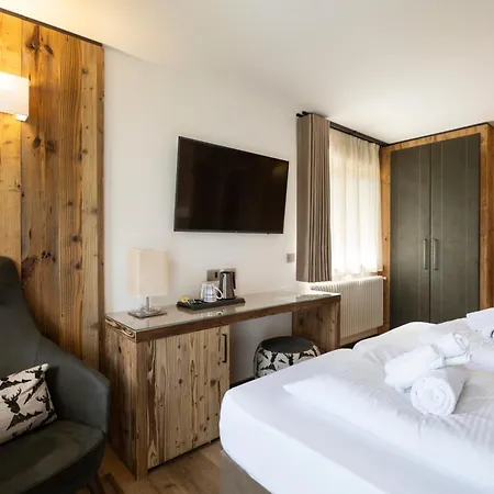 Pineta Hotel 3*
